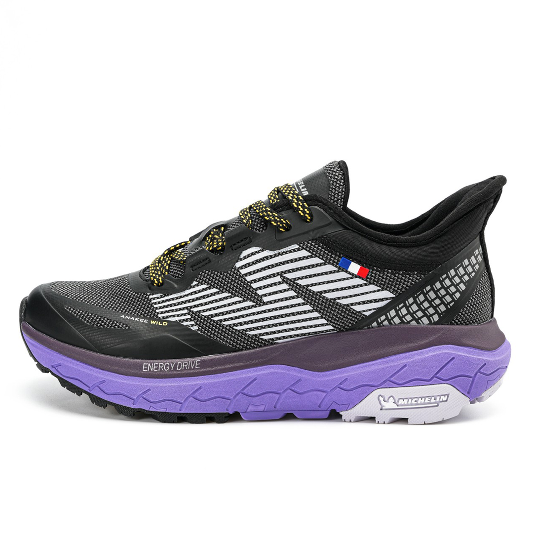 Zapatilla Trail Running Mujer Color Negro y Morado Michelin AW05