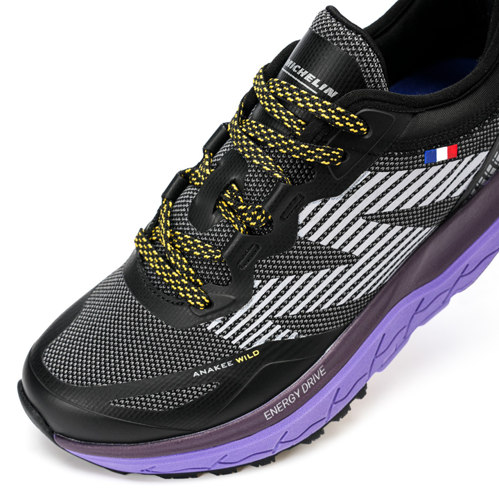 Zapatilla Trail Running Mujer Color Negro y Morado Michelin AW05