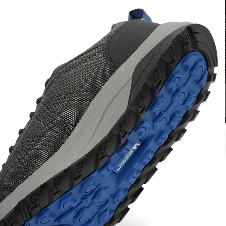 Zapatilla Trail Running Hombre Color Azul y Gris Michelin DR36