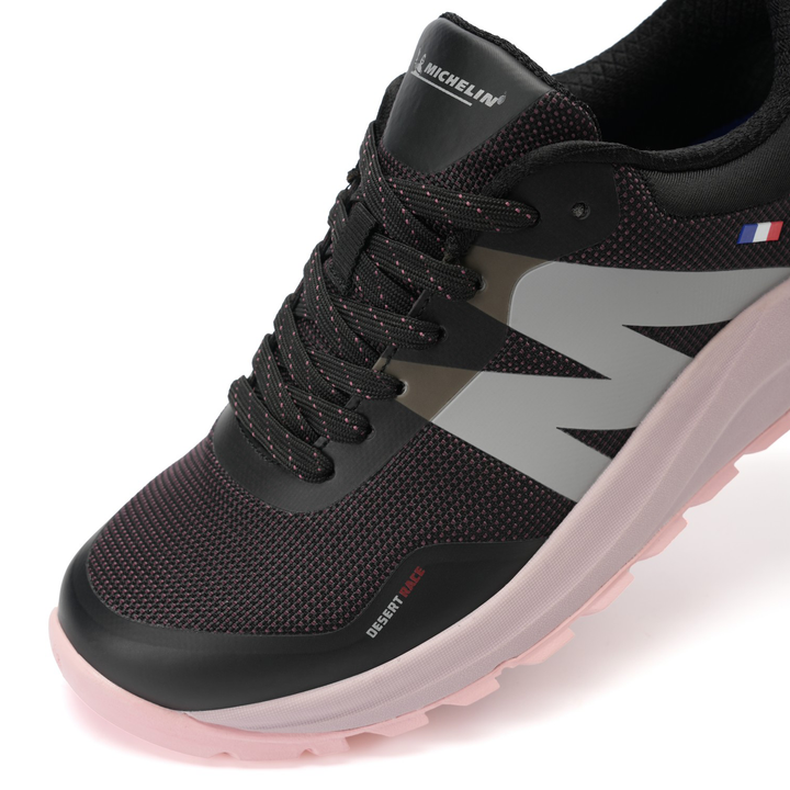 Zapatilla Trail Running Mujer Color Negro y Rosado Michelin DR40